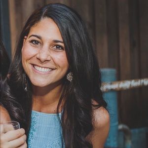 Meet your Posher, Genevieve